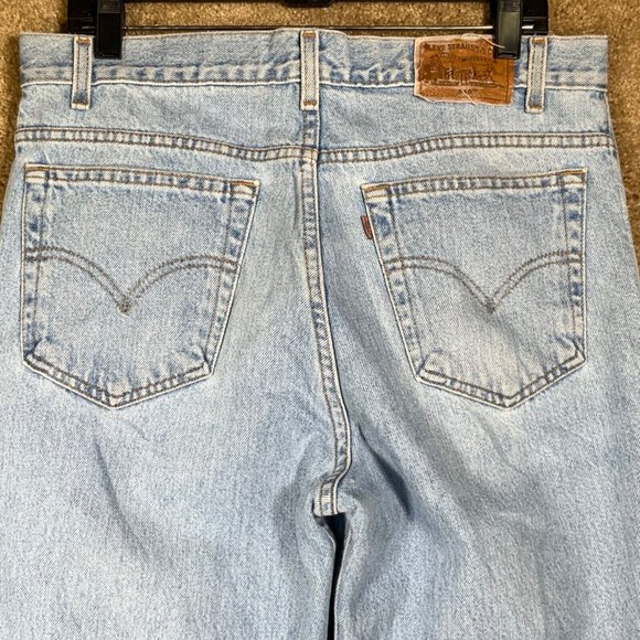 Vinatge LEVIS Mens Jeans Sz 34x29 Relaxed 540 Straight Brown Tab Light Wash Blue - Picture 6 of 12